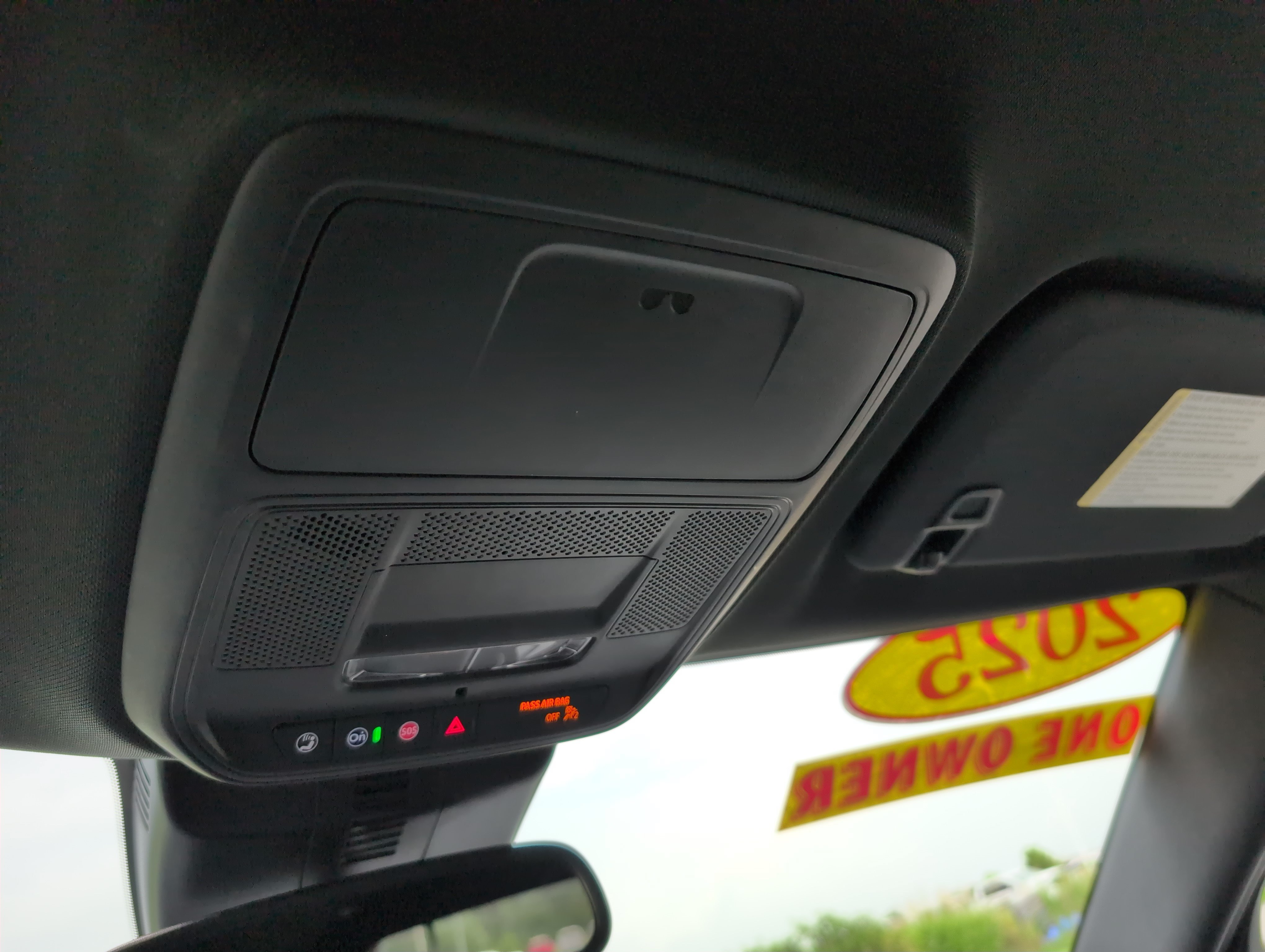 Used 2025 Buick Enclave Preferred FWD image 25