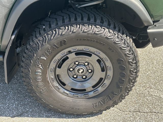 Used 2024 Ford Bronco Everglades image 12