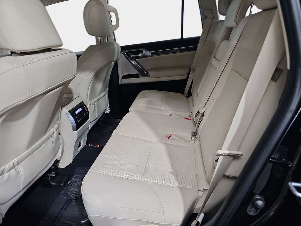 Certified 2023 Lexus GX 460 Premium w/ Premium Package AWD/4WD image 13
