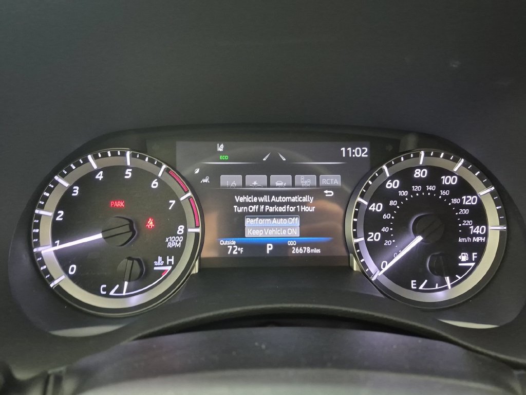 Used 2024 Toyota Highlander XLE FWD image 16