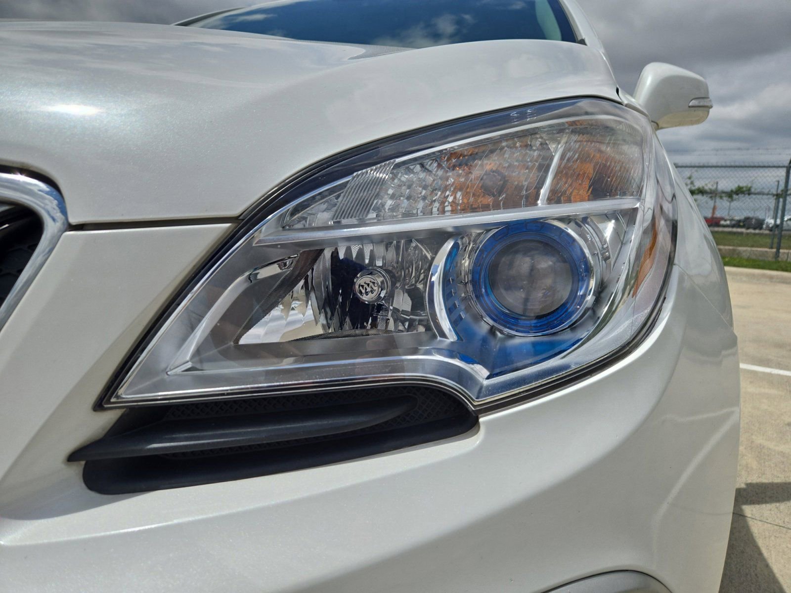 Used 2016 Buick Encore Convenience FWD image 9