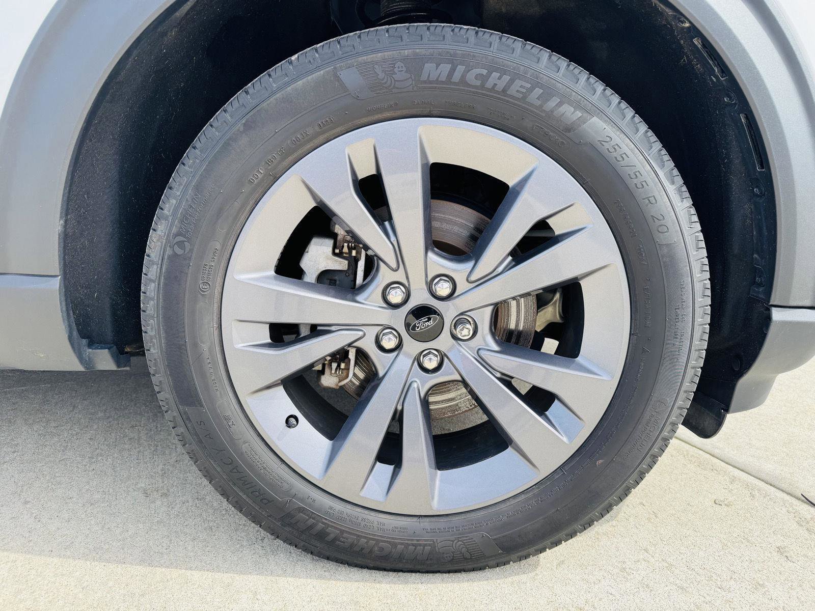 Used 2023 Ford Explorer XLT w/ Equipment Group 202A AWD/4WD image 44