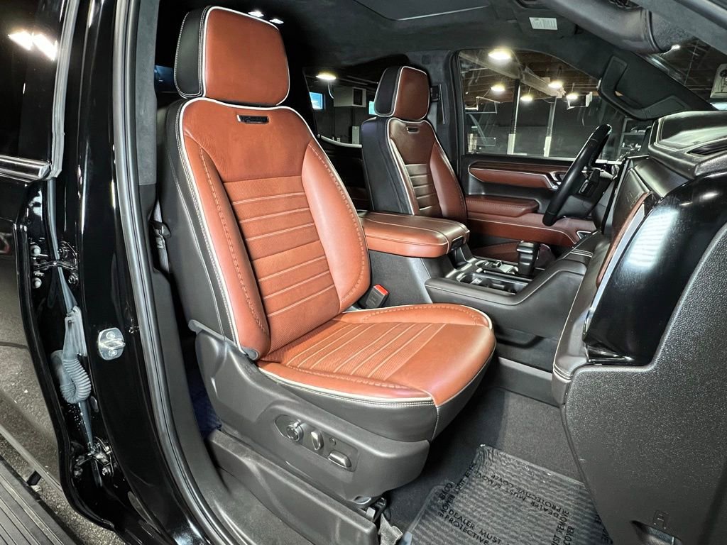 Used 2024 GMC Sierra 1500 Denali Ultimate image 4