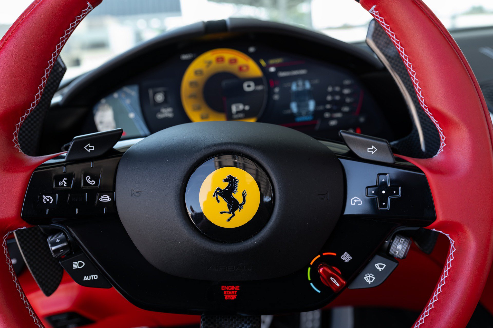 Used 2025 Ferrari Roma Spider RWD image 88