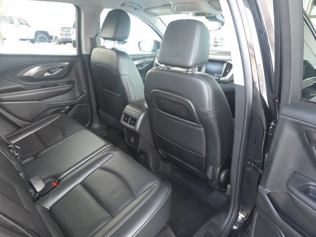 Used 2023 GMC Terrain SLT image 13
