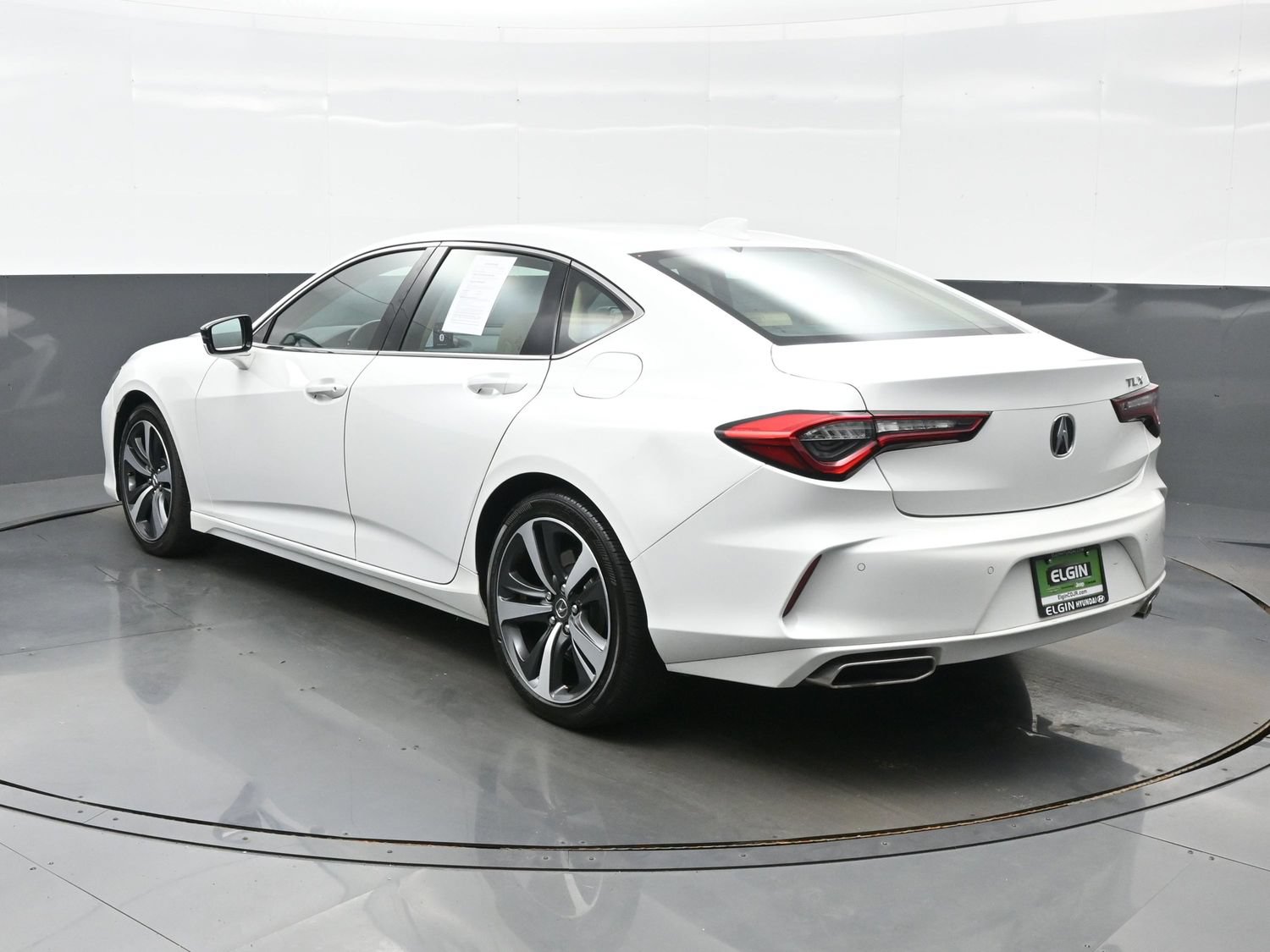 Used 2024 Acura TLX w/ Technology Package FWD image 5