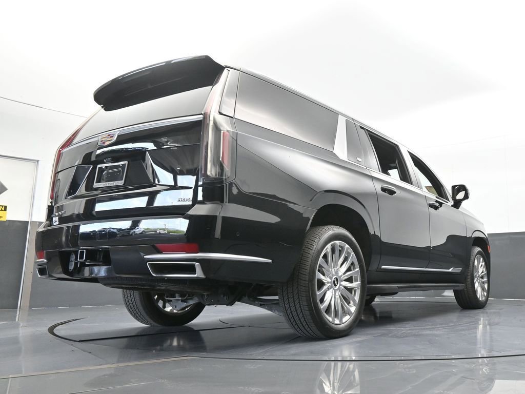 Used 2023 Cadillac Escalade ESV Premium Luxury image 65