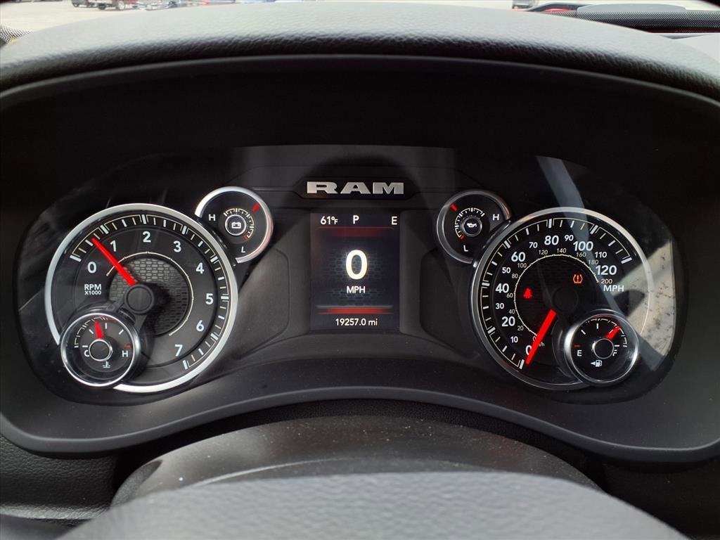 Used 2024 RAM 2500 Big Horn w/ Bed Utility Group image 2