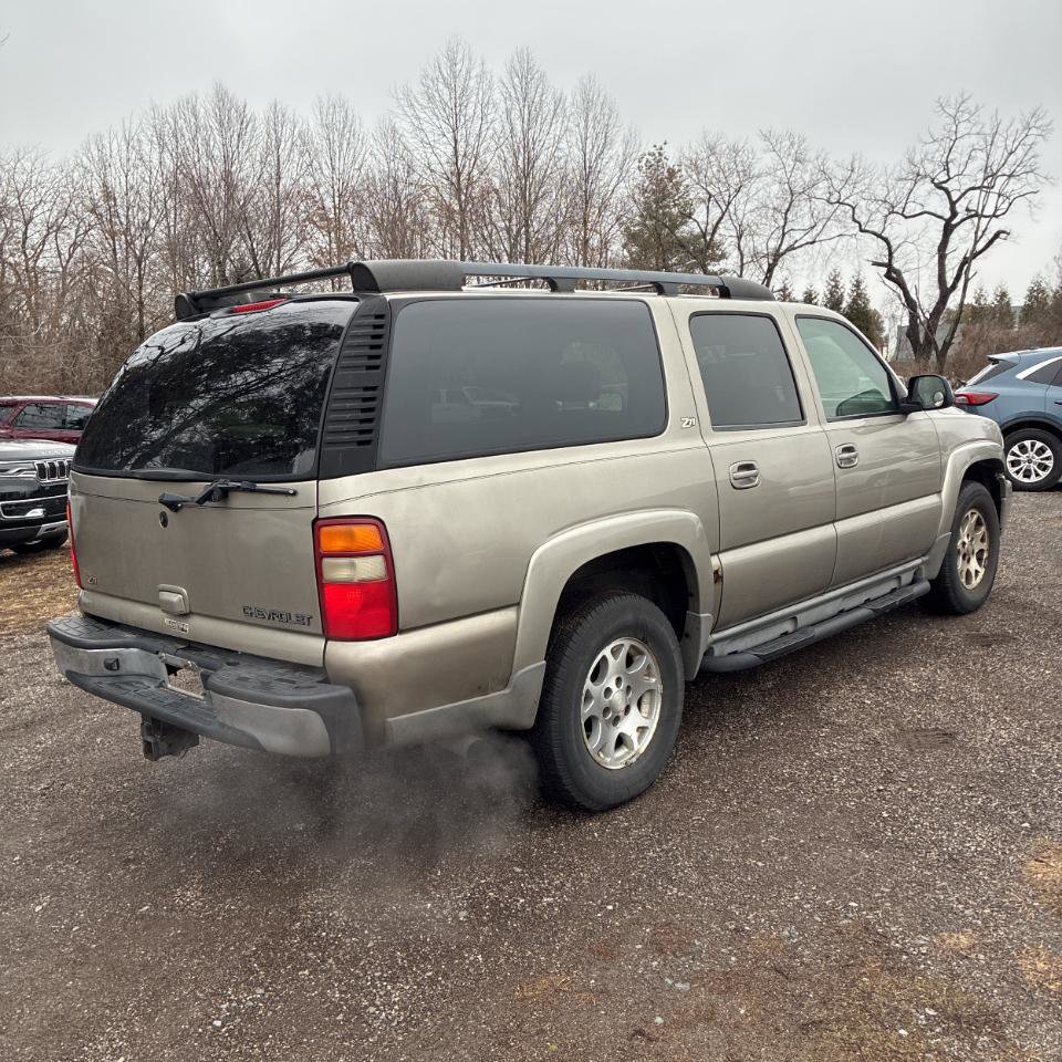 Used 2002 Chevrolet Suburban Z71 image 10