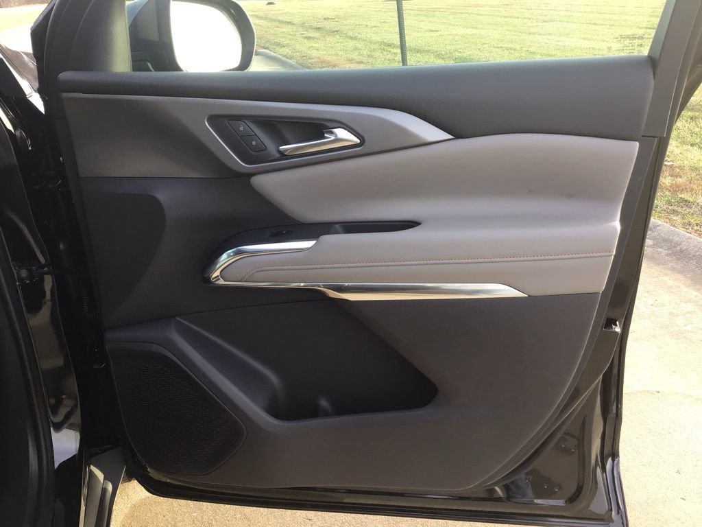 New 2026 Chevrolet Traverse LT w/ Driver Confidence Package FWD image 25