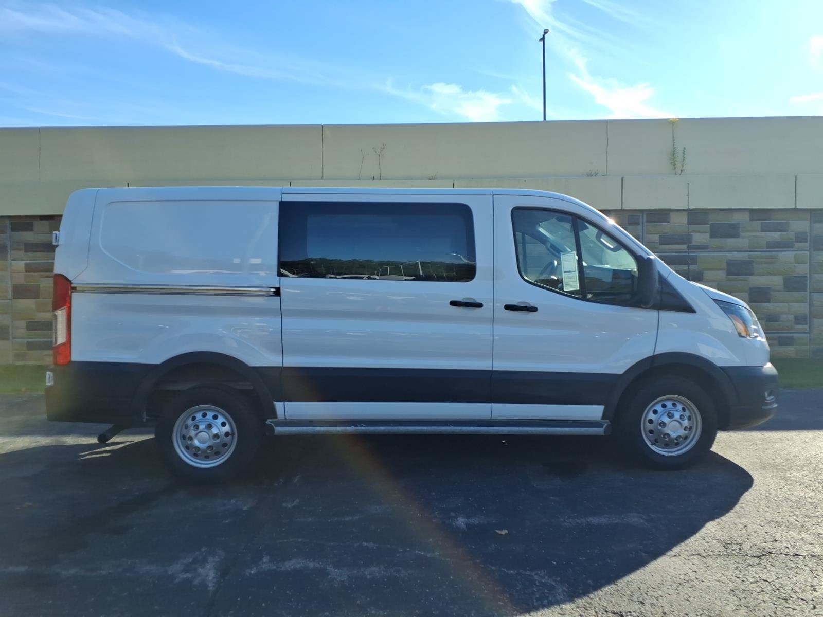 Used 2023 Ford Transit 250 Low Roof AWD w/ Exterior Upgrade Package image 12