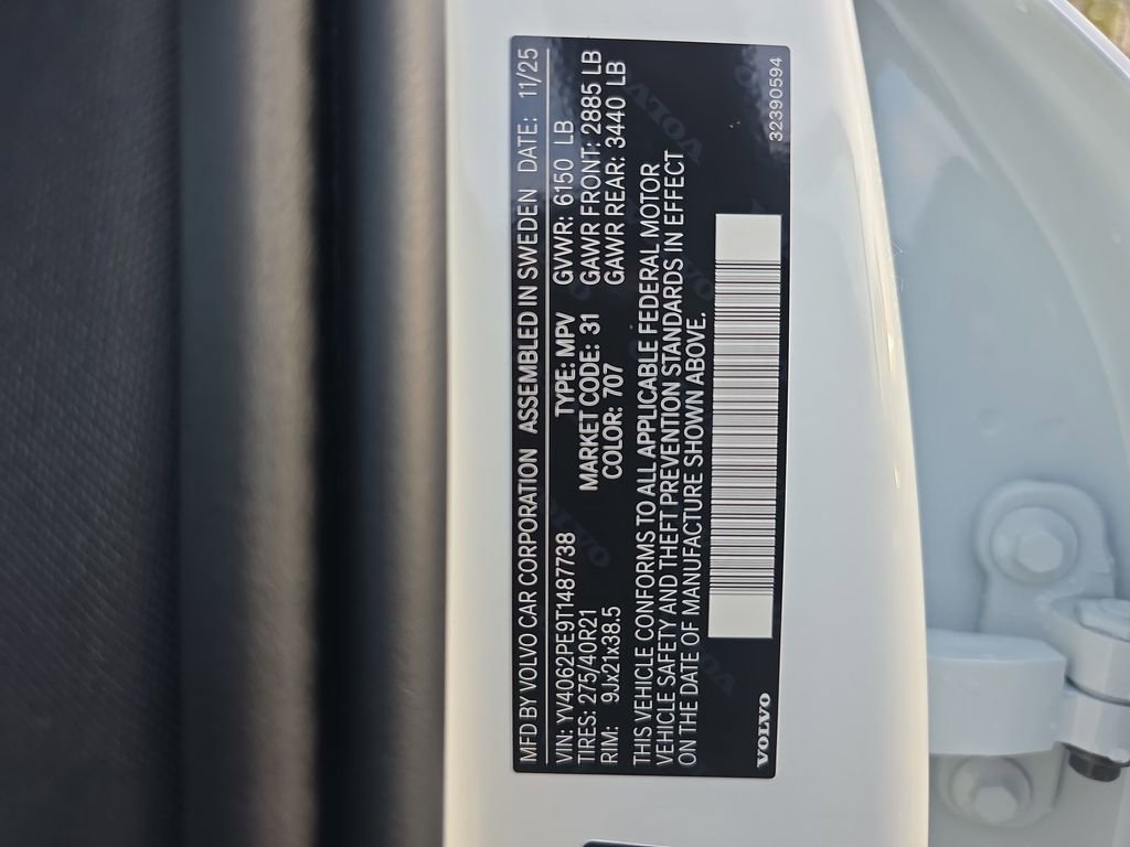 New 2026 Volvo XC90 B6 Plus w/ Protection Package Premier image 48