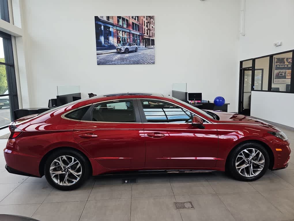 Used 2023 Hyundai Sonata SEL w/ Convenience Package FWD image 9