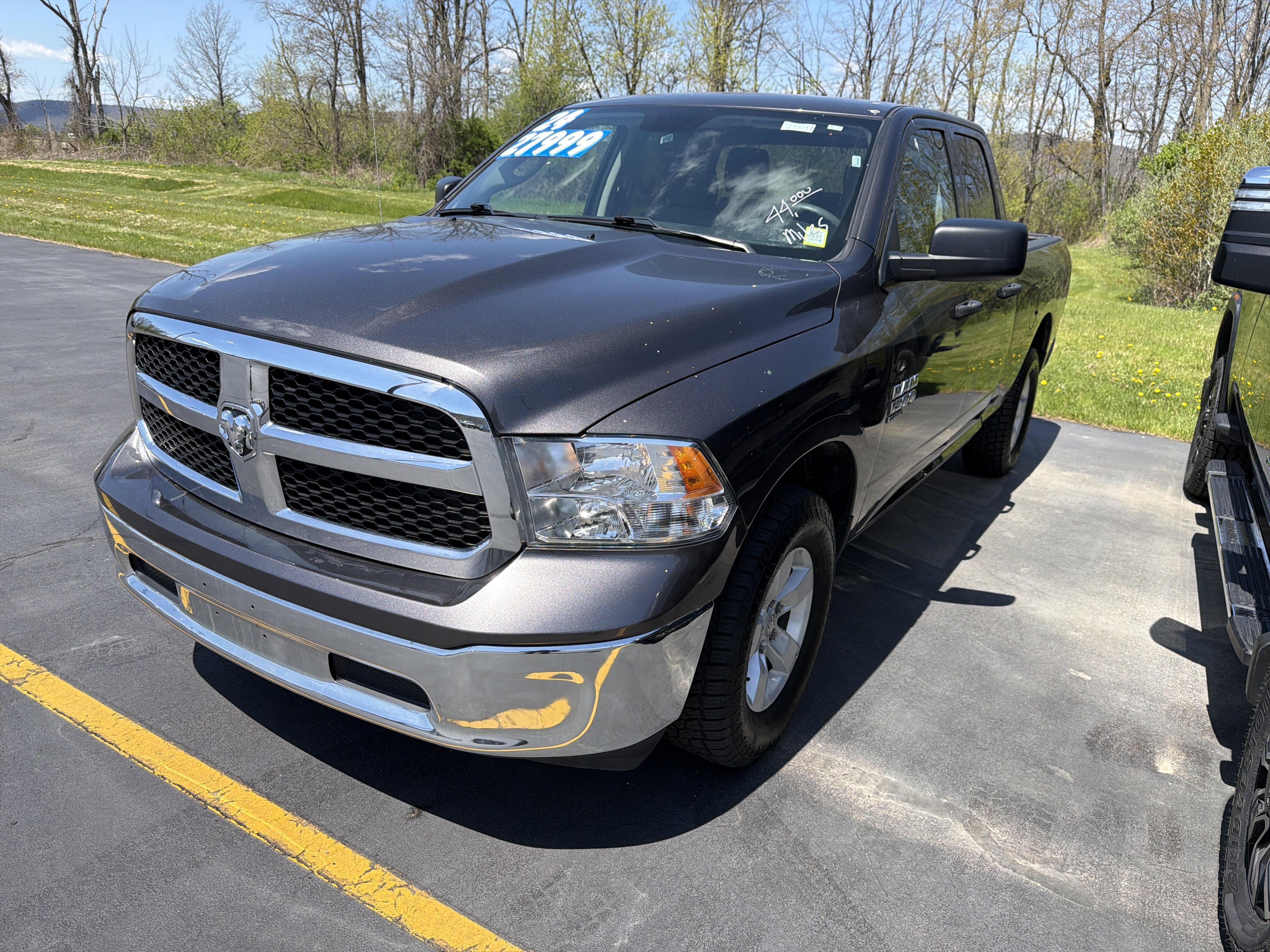Used 2024 RAM 1500 Classic SLT AWD/4WD image 1