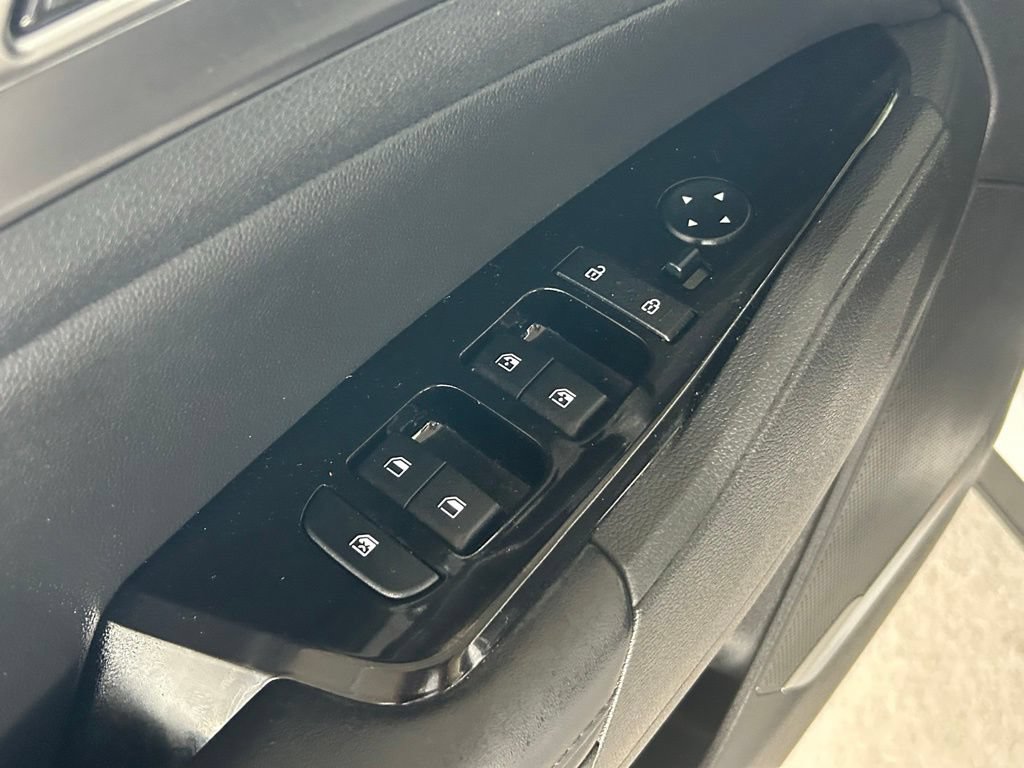 Used 2024 Kia Sportage EX FWD image 19