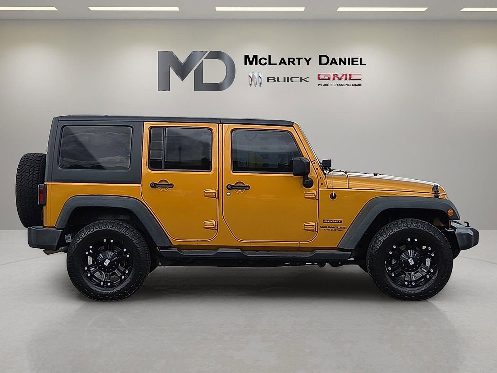 Used 2014 Jeep Wrangler Unlimited Sport w/ Trailer Tow Group AWD/4WD image 6