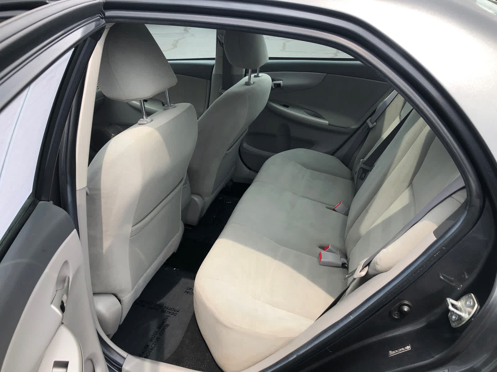 Used 2010 Toyota Corolla LE FWD image 13