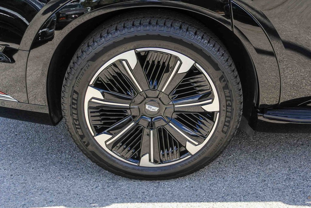 Used 2025 Cadillac Escalade IQ Sport 2 image 8