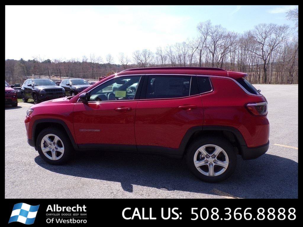 New 2023 Jeep Compass Latitude image 11