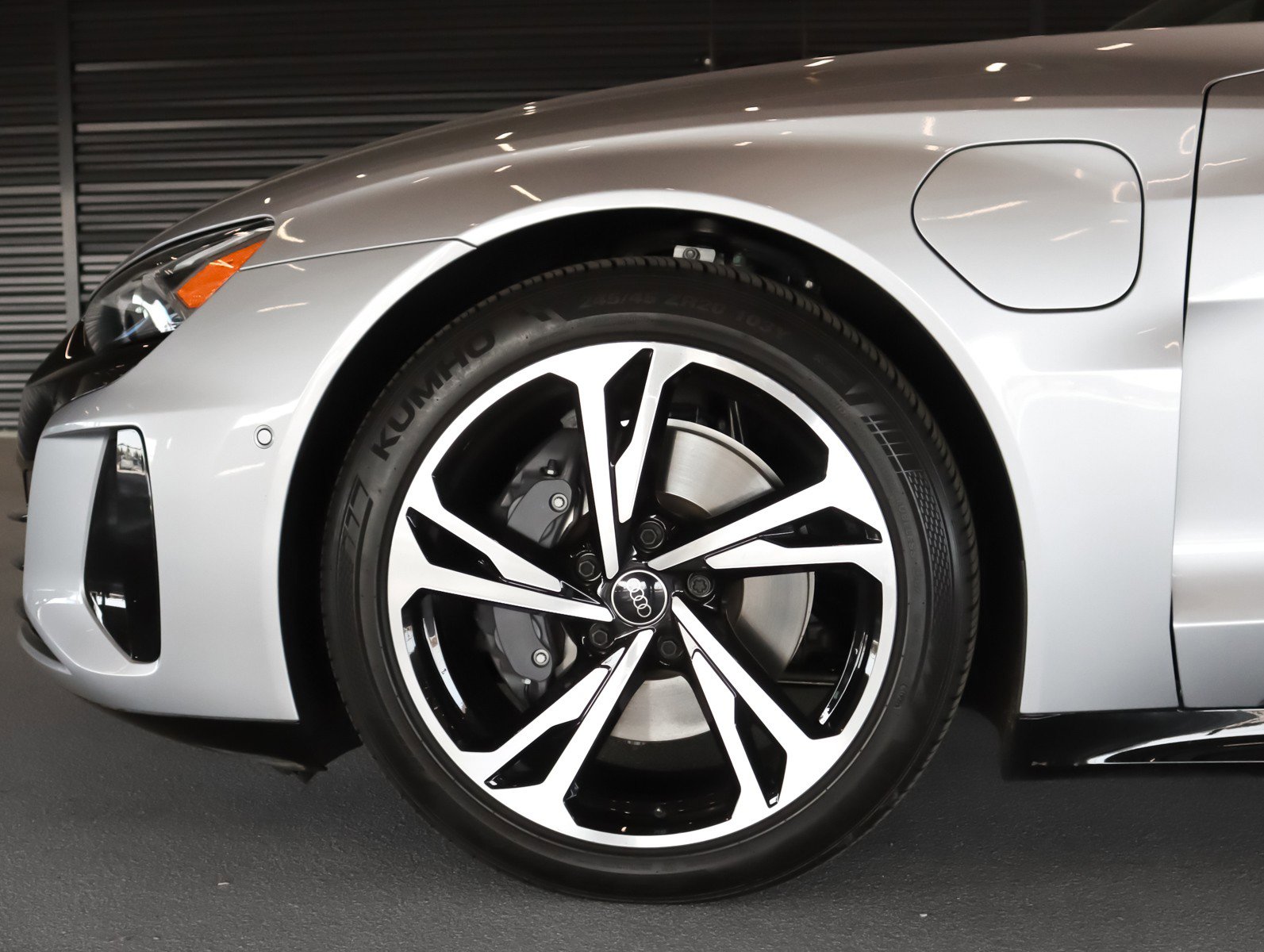 Used 2024 Audi e-tron GT Prestige w/ Prestige Package AWD/4WD image 4