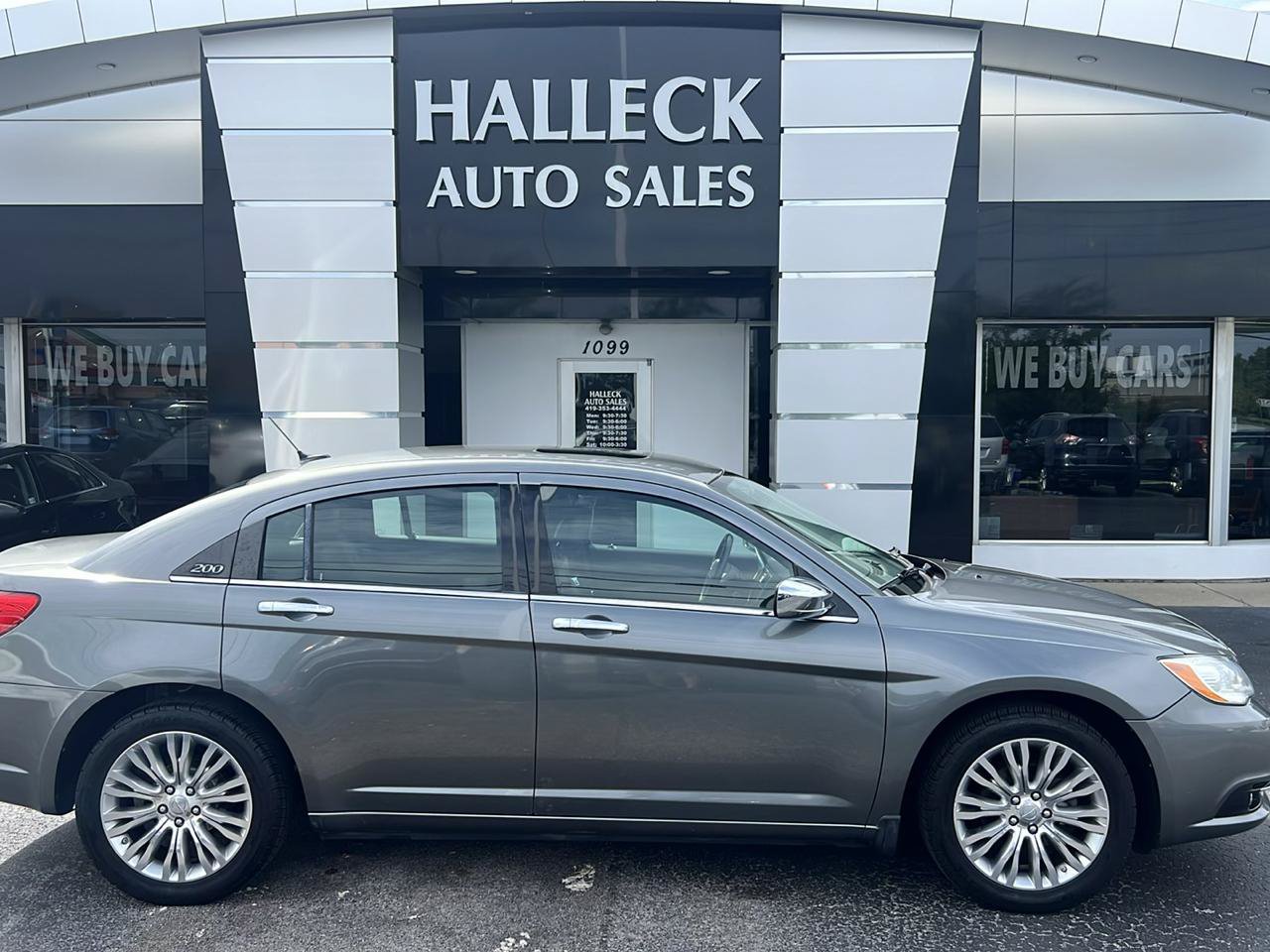 Used 2011 Chrysler 200 Limited