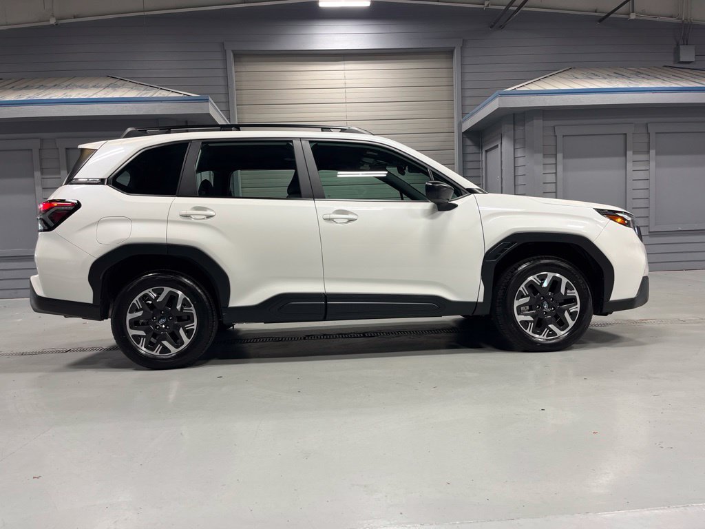 Used 2026 Subaru Forester AWD/4WD image 9