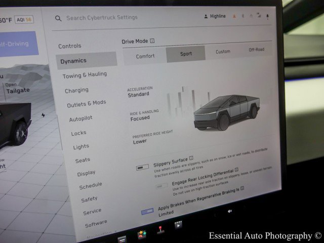 Used 2024 Tesla Cybertruck AWD Crew Cab image 26