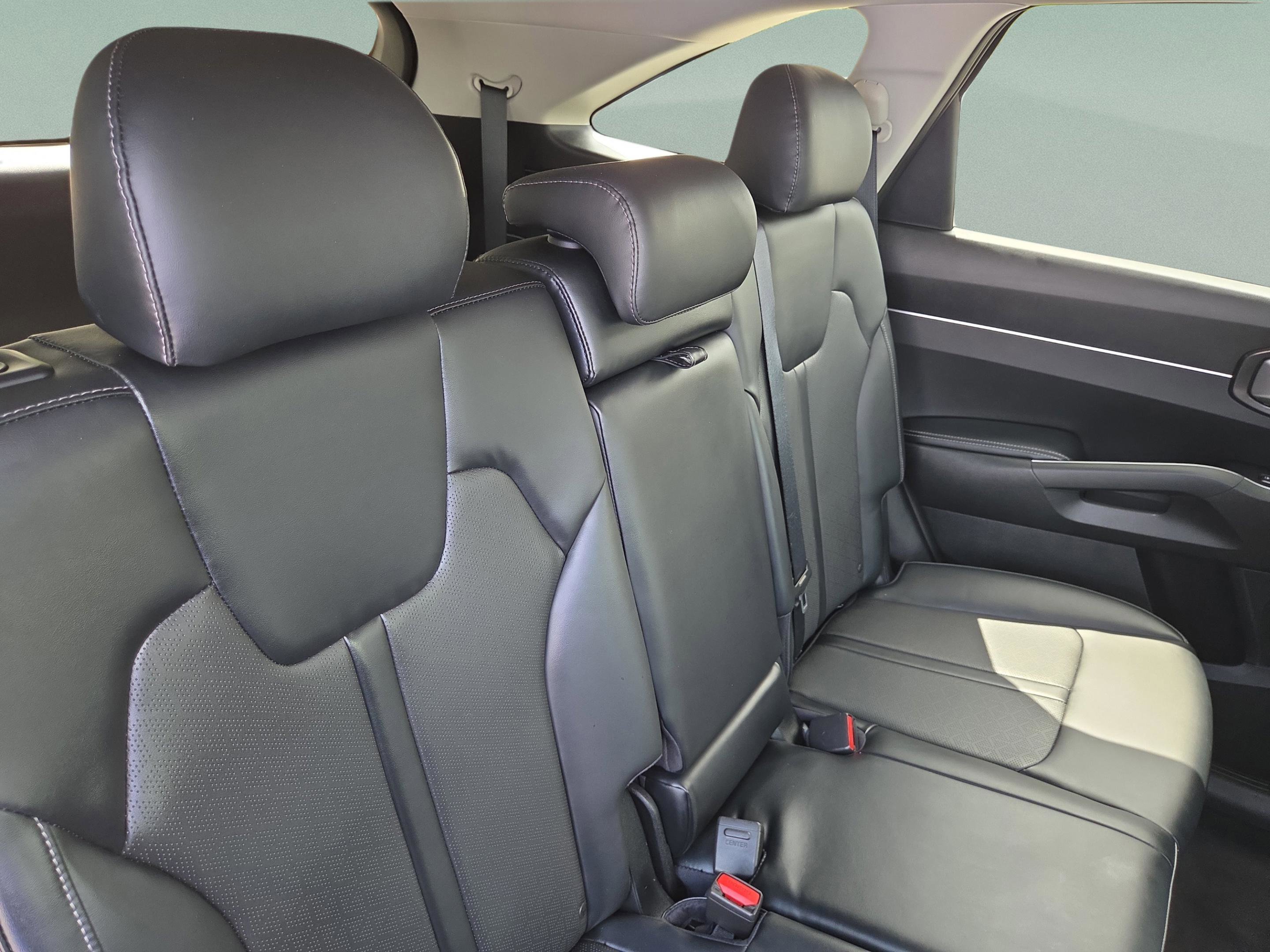 Used 2021 Kia Sorento S image 32