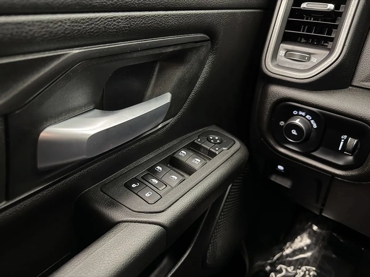 Used 2025 RAM 1500 Tradesman AWD/4WD image 12