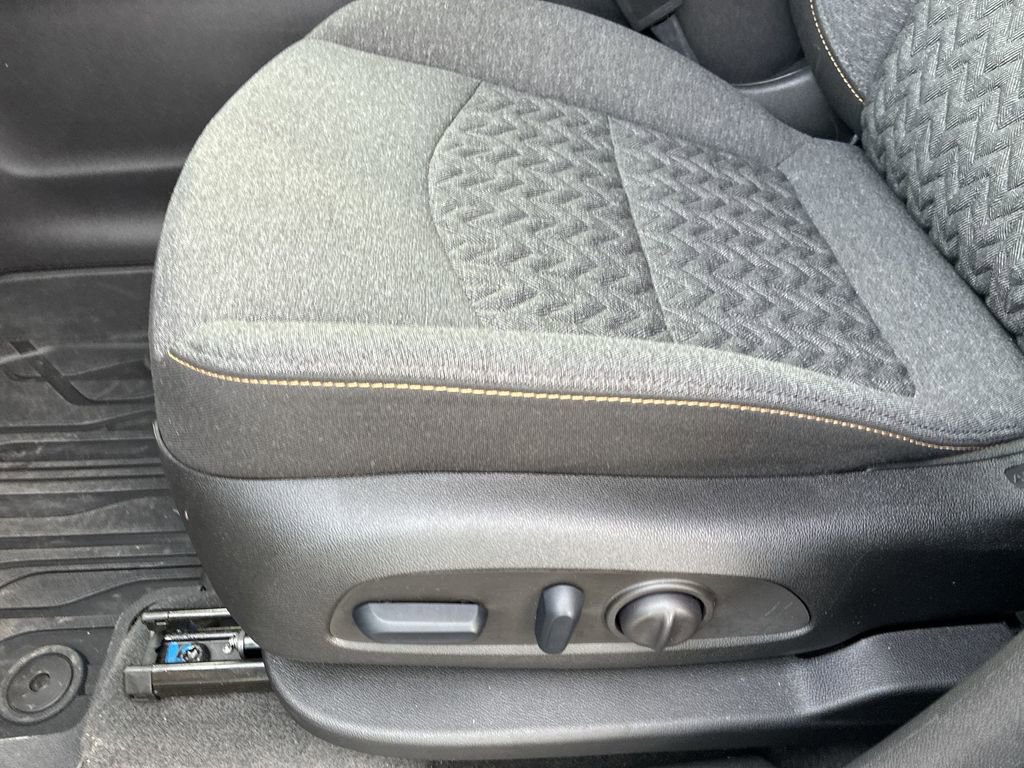 Used 2024 Chevrolet Equinox LT w/ LPO, Floor Liner Package FWD image 12
