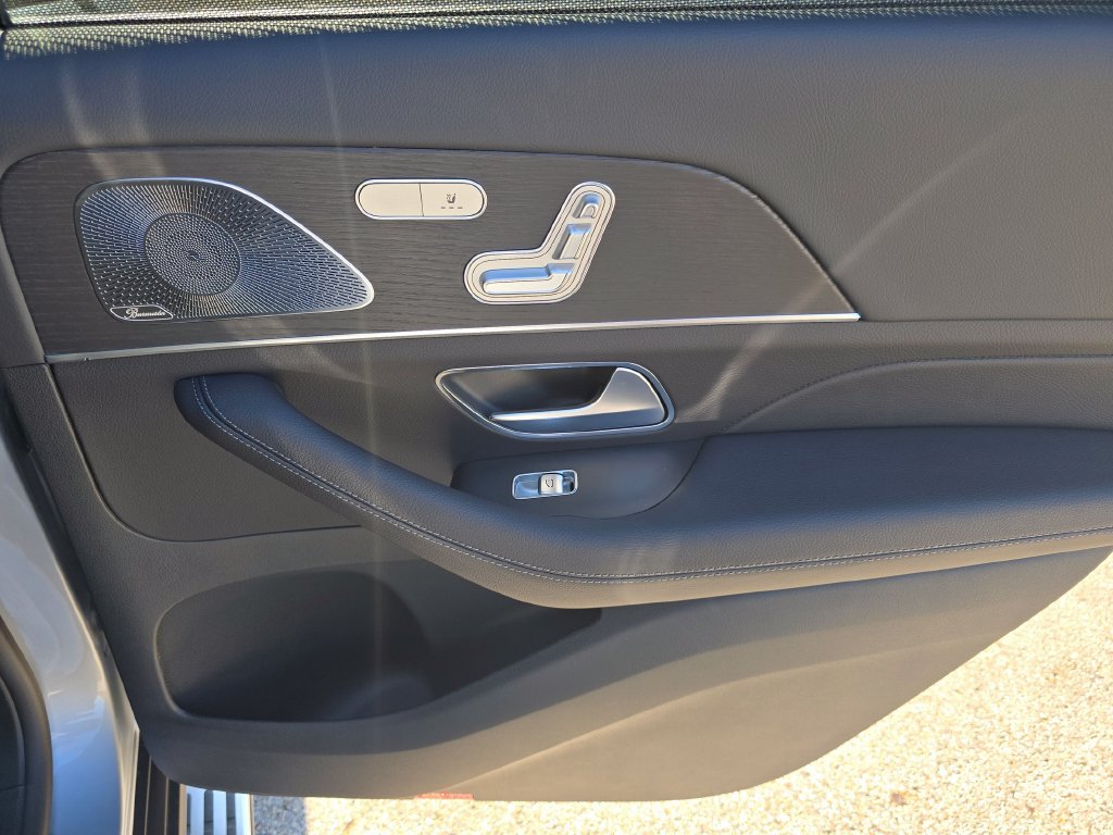 New 2027 Mercedes-Benz GLS 450 4MATIC image 24