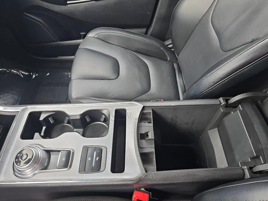 Used 2022 Ford Edge Titanium image 26