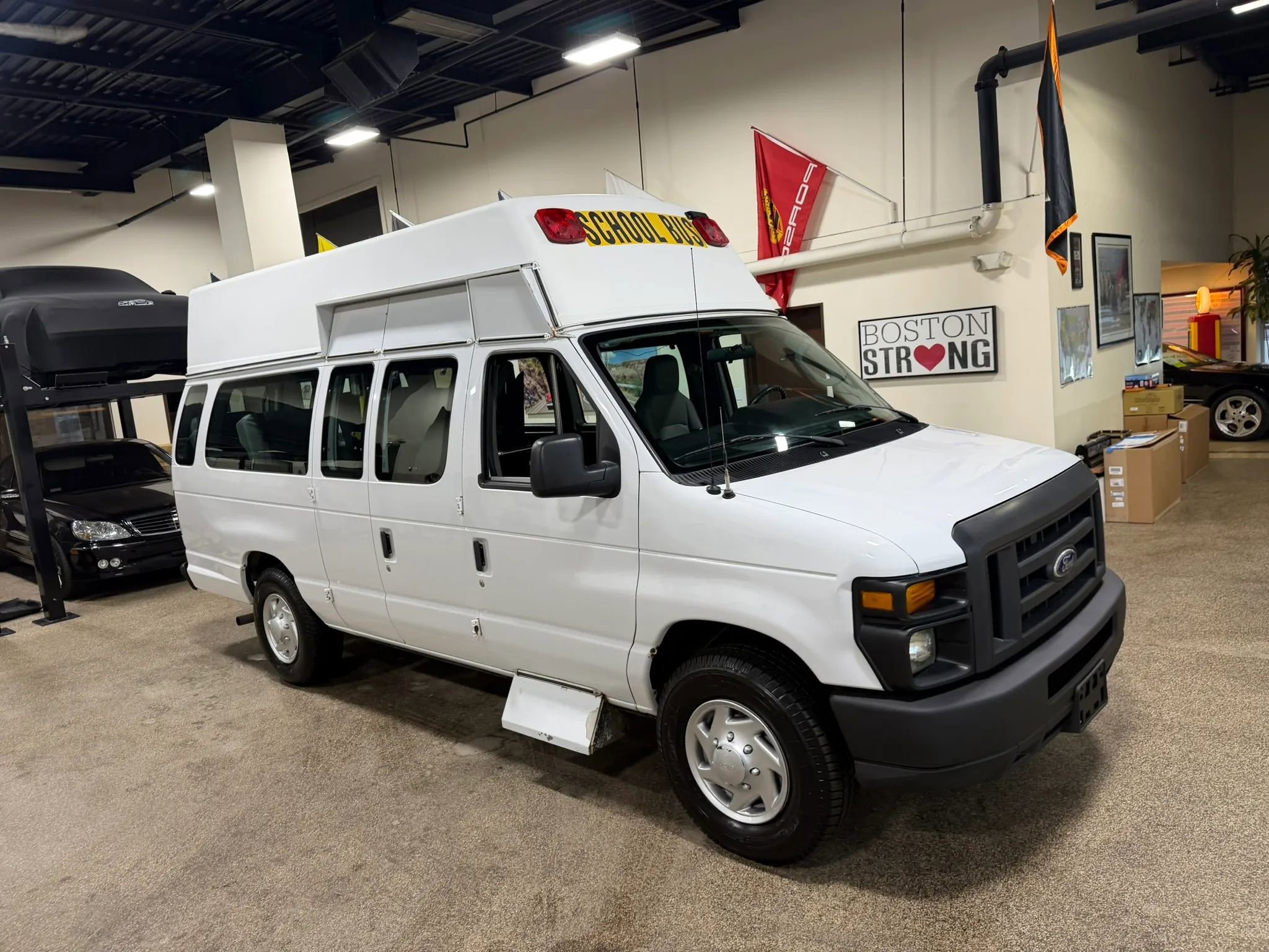 Used 2014 Ford E-250 and Econoline 250 Extended w/ Power Group RWD image 14