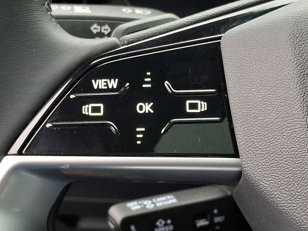 Certified 2025 Audi Q5 Premium w/ Convenience Package image 21