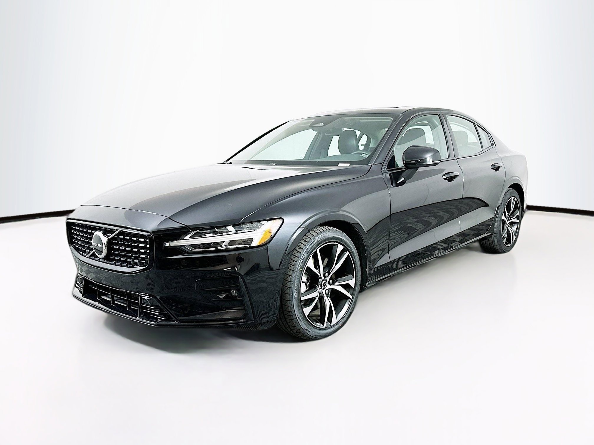 Used 2024 Volvo S60 B5 Core FWD image 3