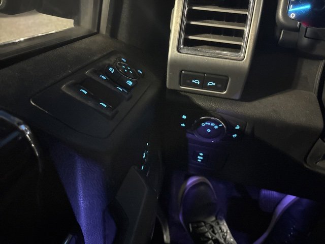 Used 2016 Ford F150 Platinum w/ Equipment Group 701A Luxury image 14