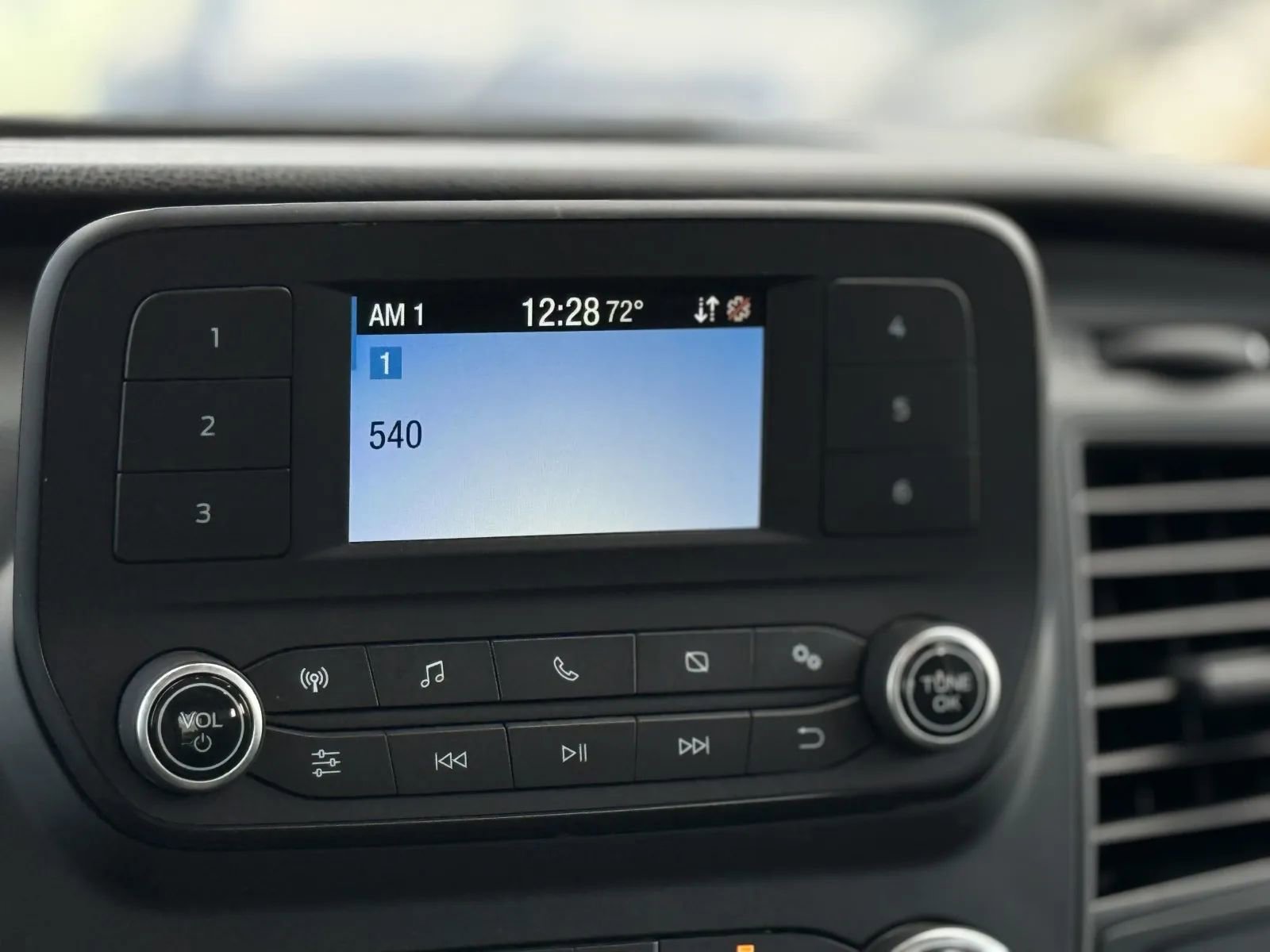 Used 2023 Ford Transit 250 Medium Roof AWD image 30