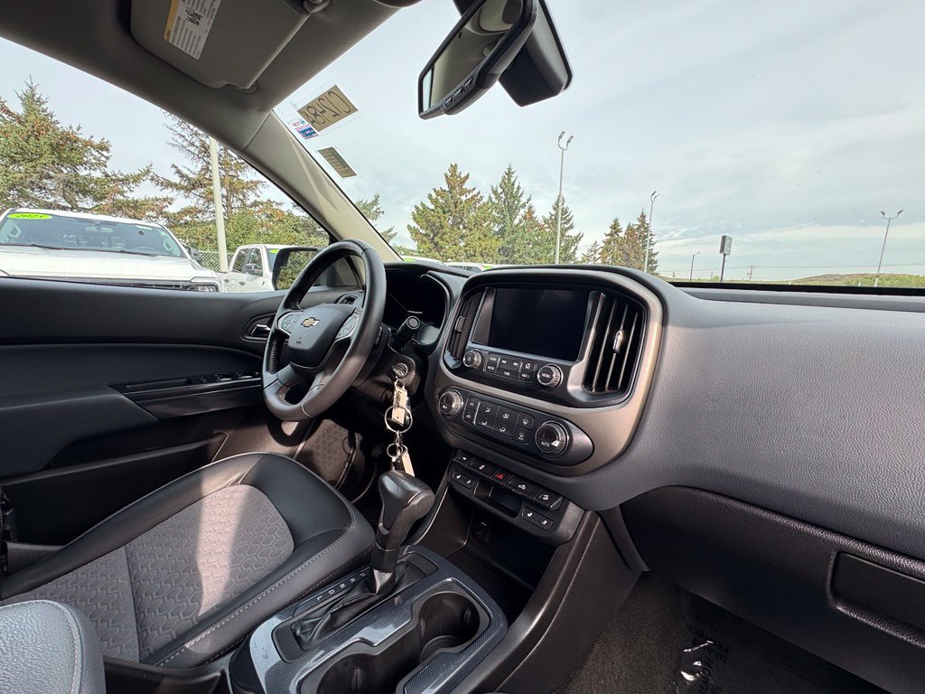 Used 2018 Chevrolet Colorado Z71 AWD/4WD image 40