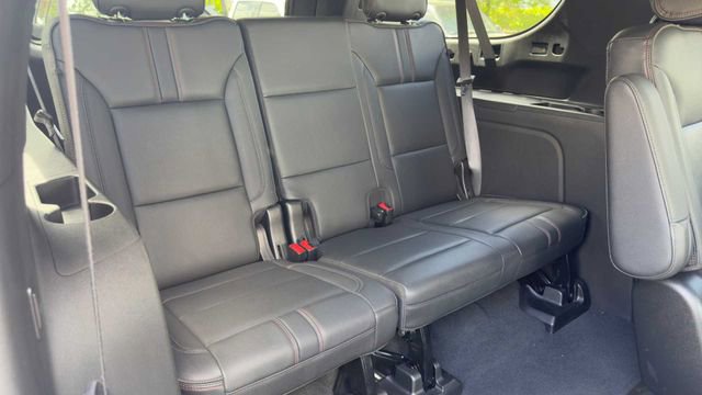 Used 2021 Chevrolet Suburban RST w/ Luxury Package RWD image 20