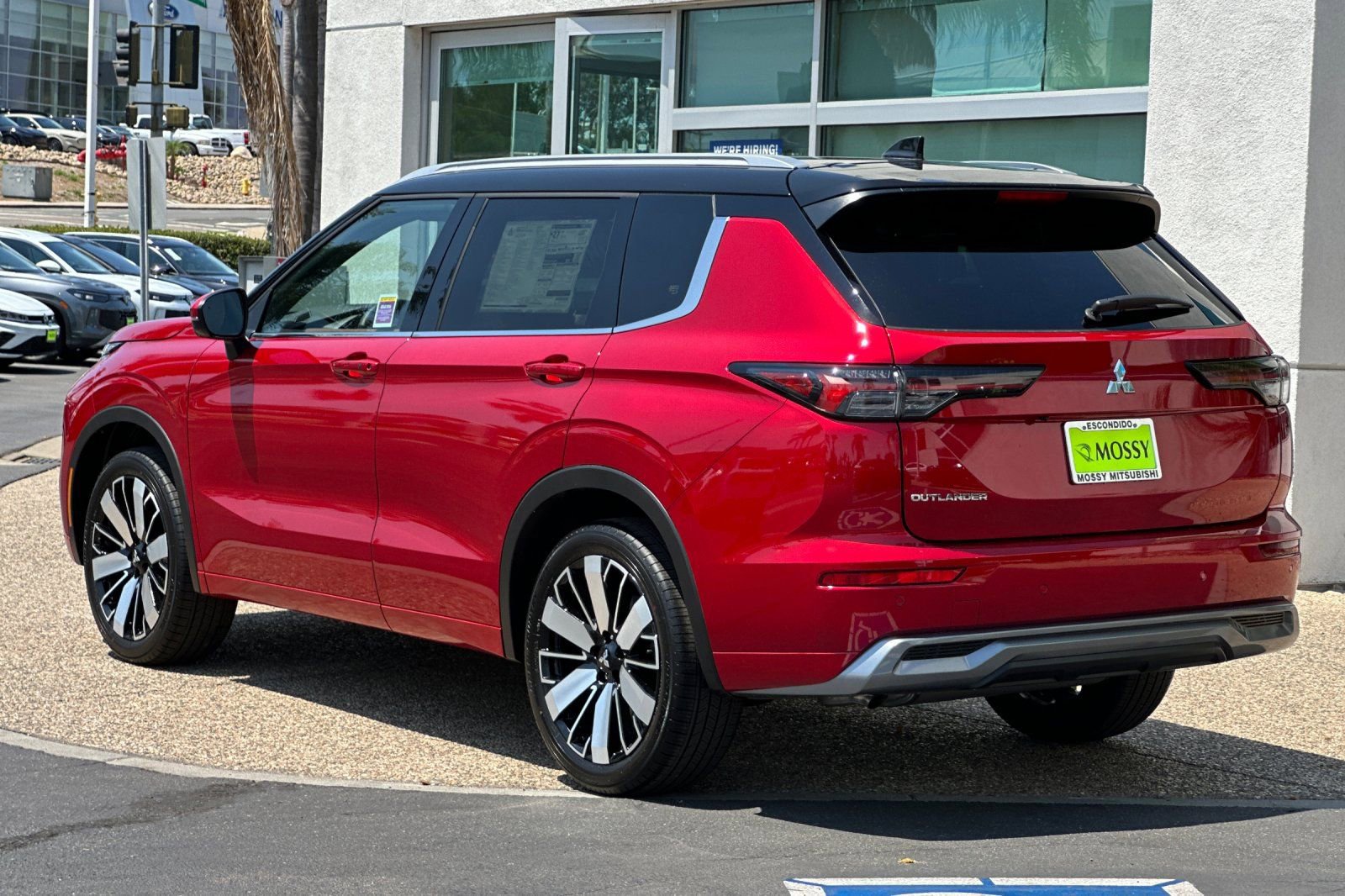 New 2025 Mitsubishi Outlander SEL image 6