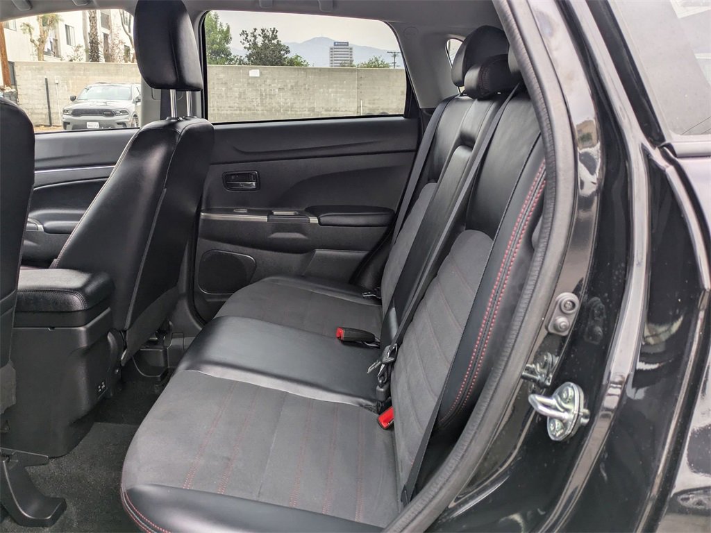 Used 2025 Mitsubishi Outlander Sport SE image 29