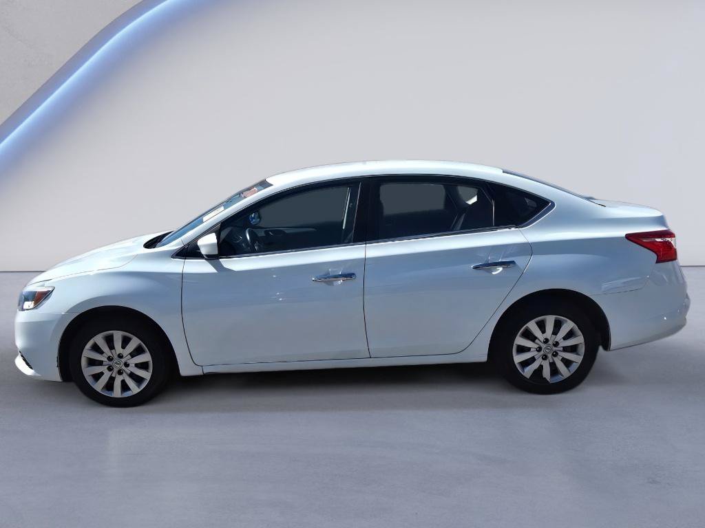 Used 2018 Nissan Sentra S FWD image 2