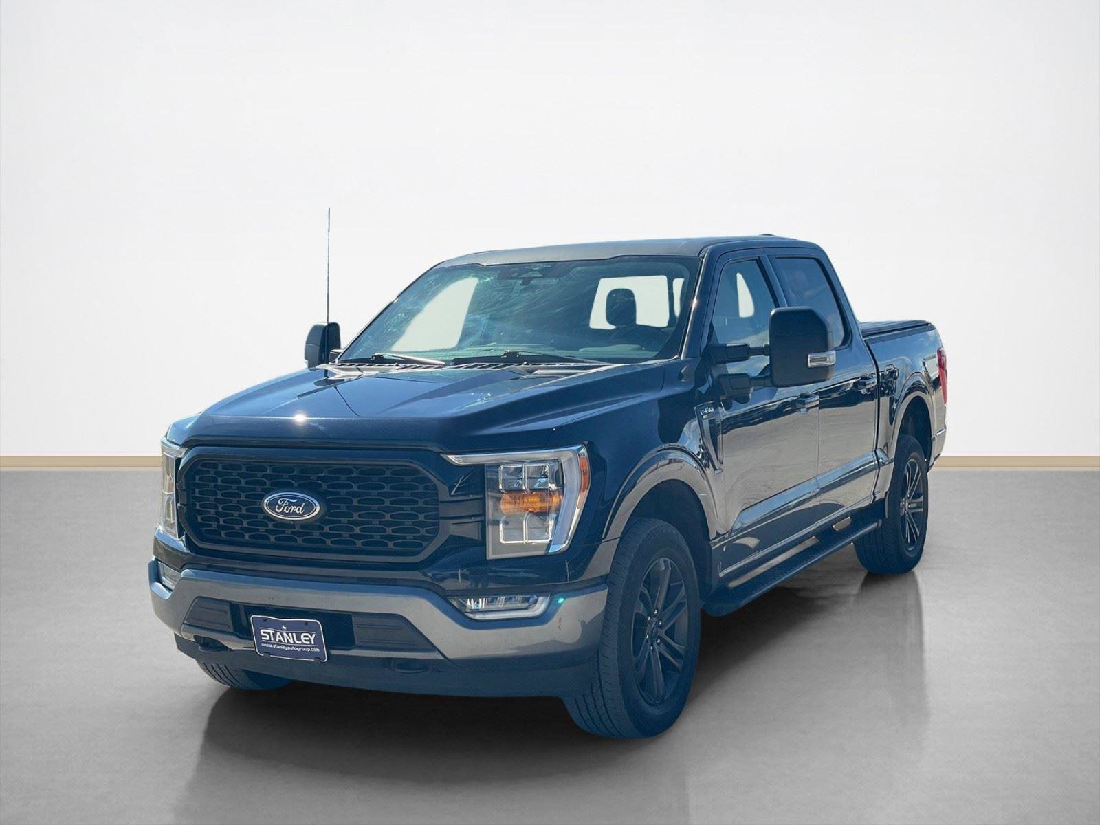Used 2023 Ford F150 XLT w/ Equipment Group 302A High AWD/4WD image 3