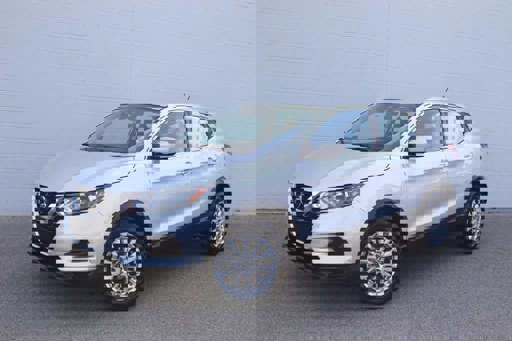 Used 2021 Nissan Rogue Sport S image 26