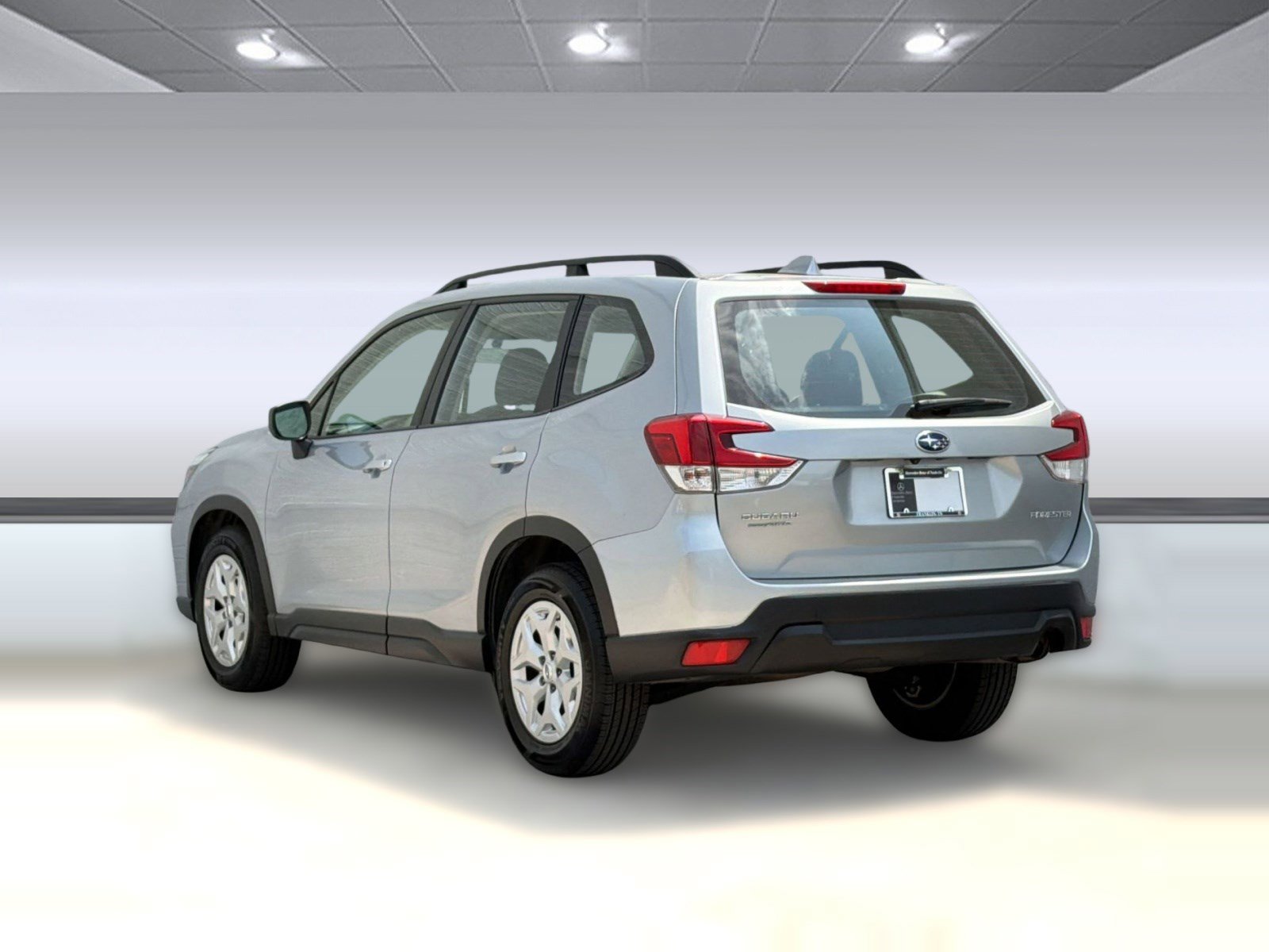 Used 2019 Subaru Forester 2.5i w/ Alloy Wheel Package AWD/4WD image 3