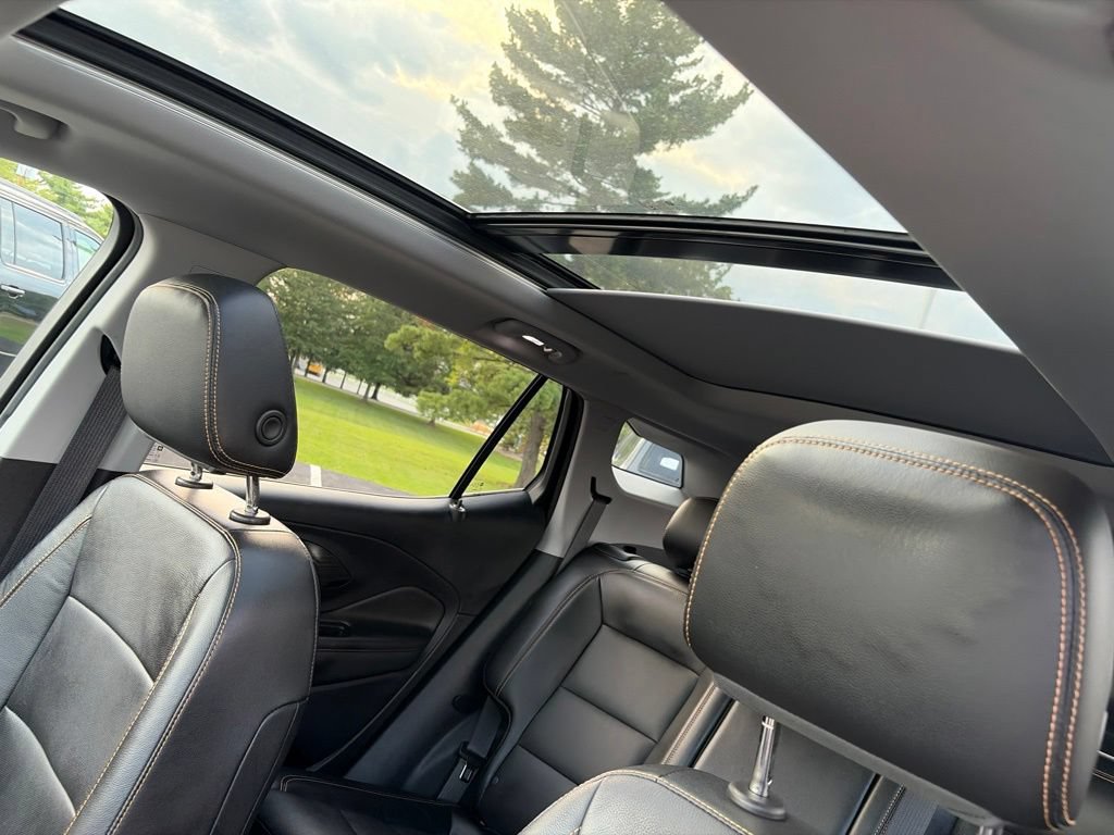 Used 2021 GMC Terrain SLT w/ Infotainment Package II AWD/4WD image 30