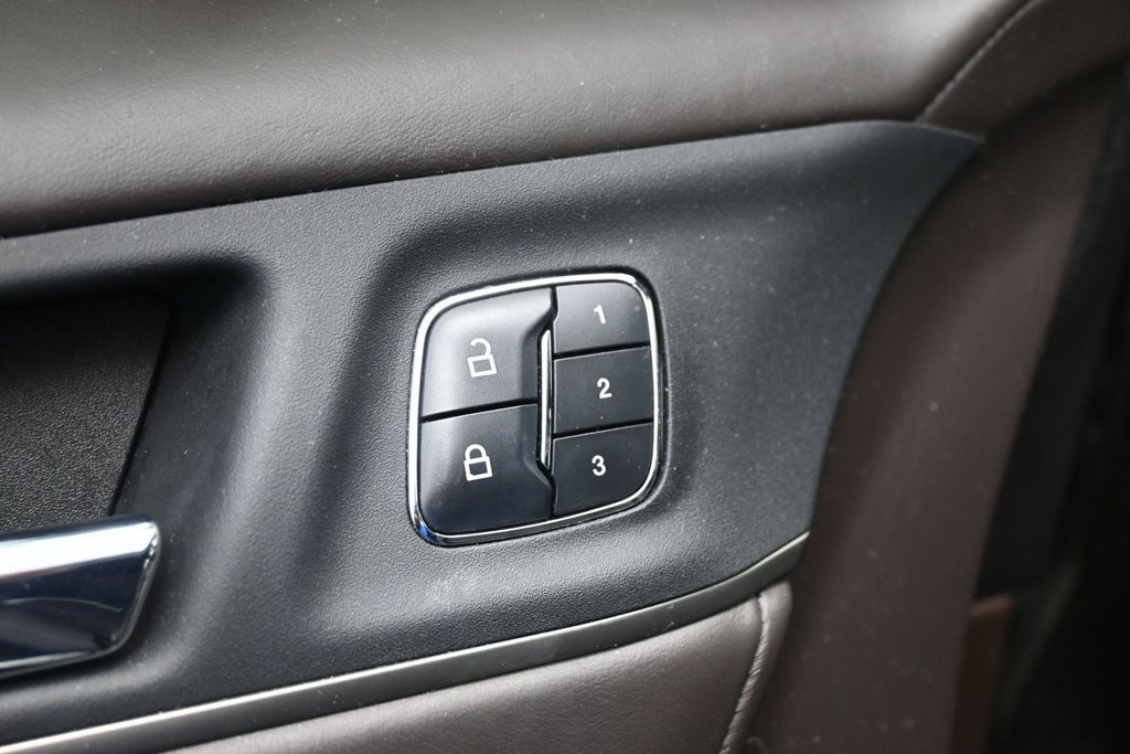 Used 2018 Lincoln MKC Black Label FWD image 13