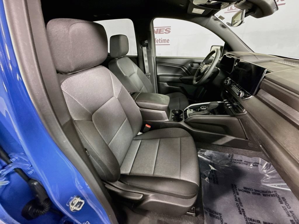 Used 2026 Chevrolet Colorado Trail Boss AWD/4WD image 28