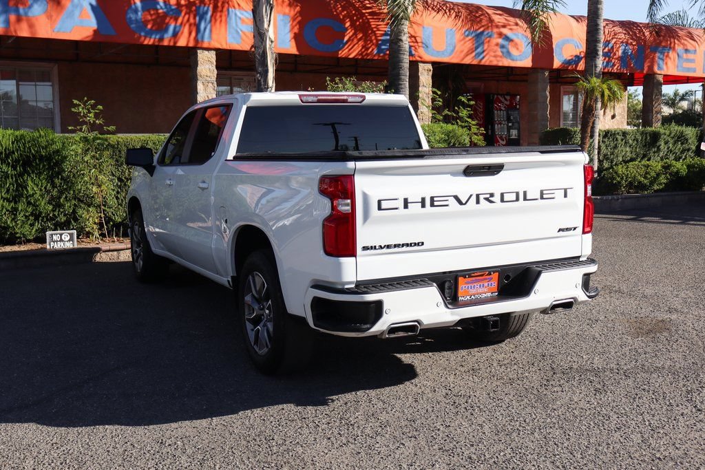 Used 2022 Chevrolet Silverado 1500 RST AWD/4WD image 6
