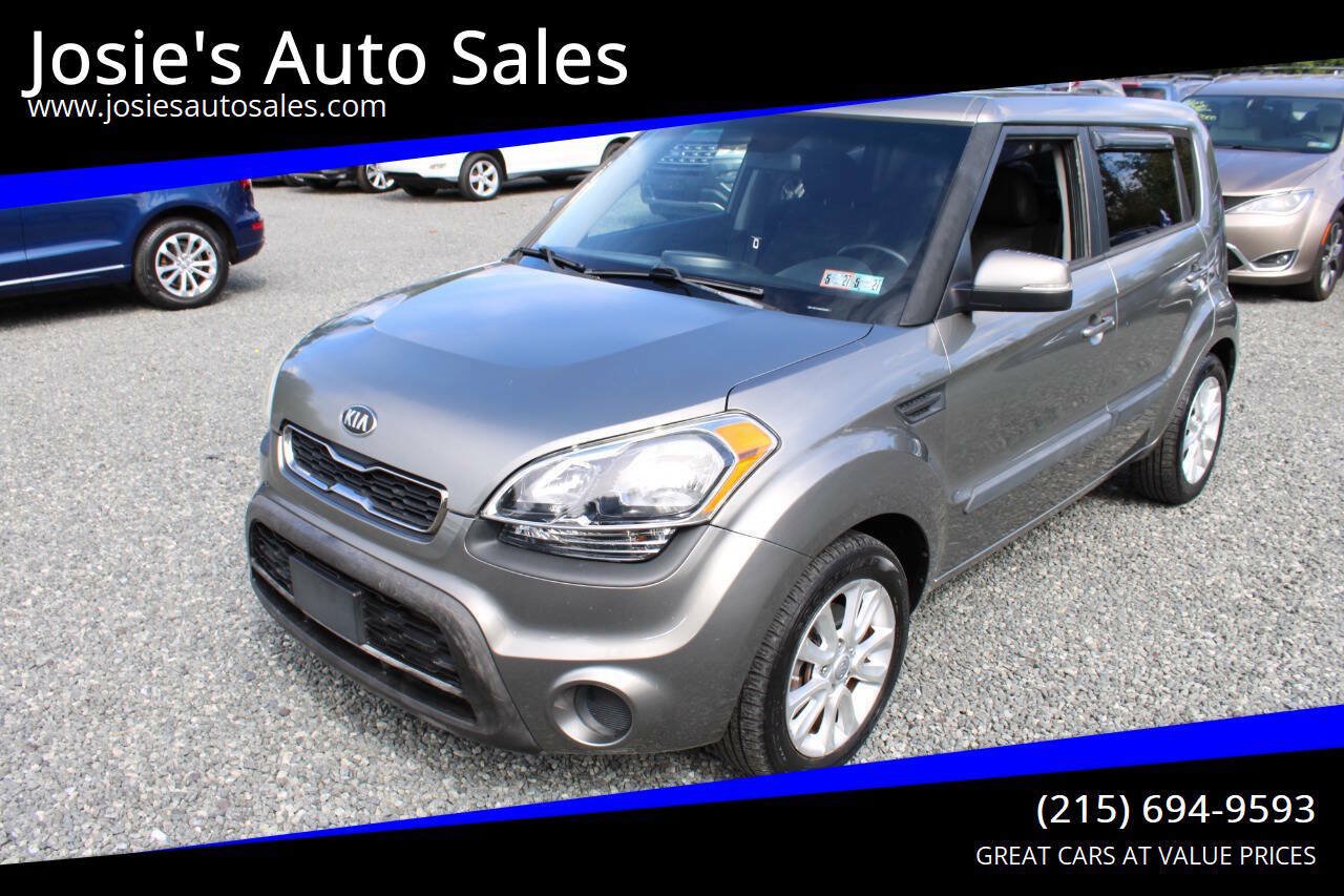 Used 2013 Kia Soul + FWD image 1